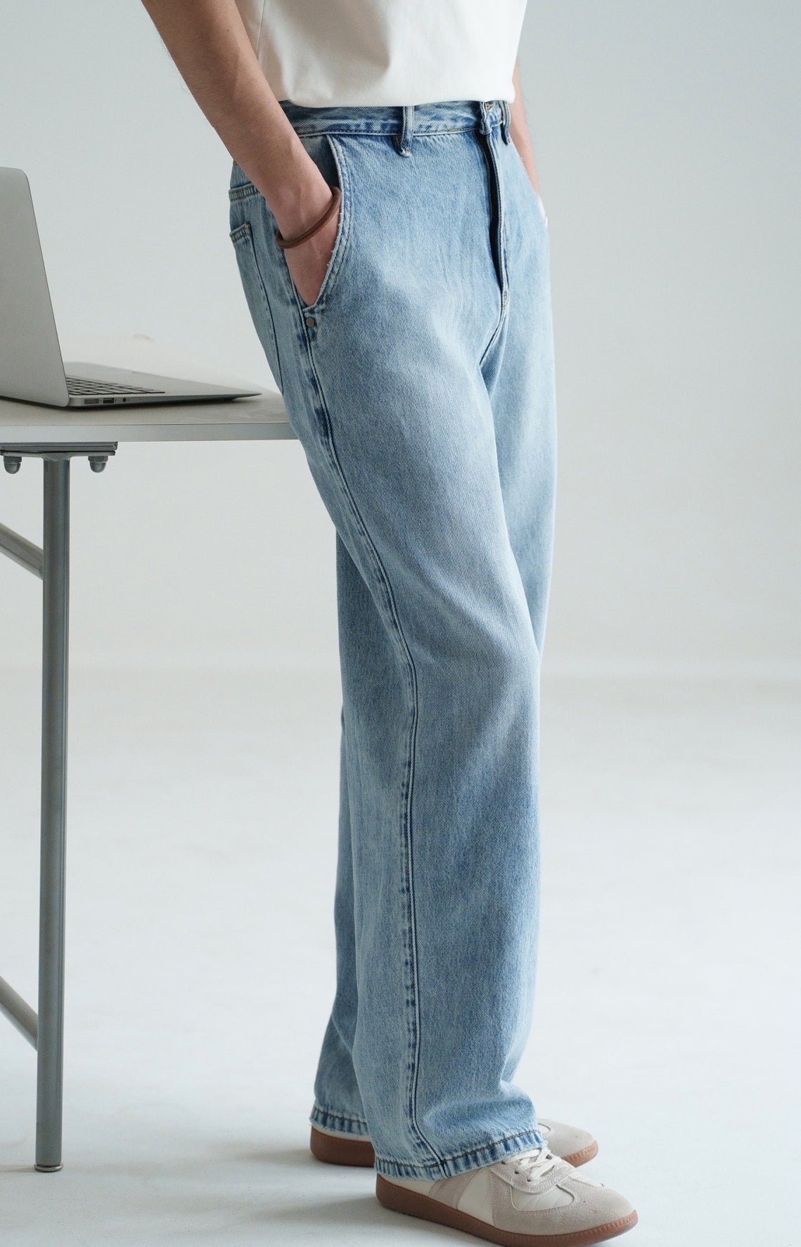 Plain Ice Blue Washed Denim  81% Cotton Jeans