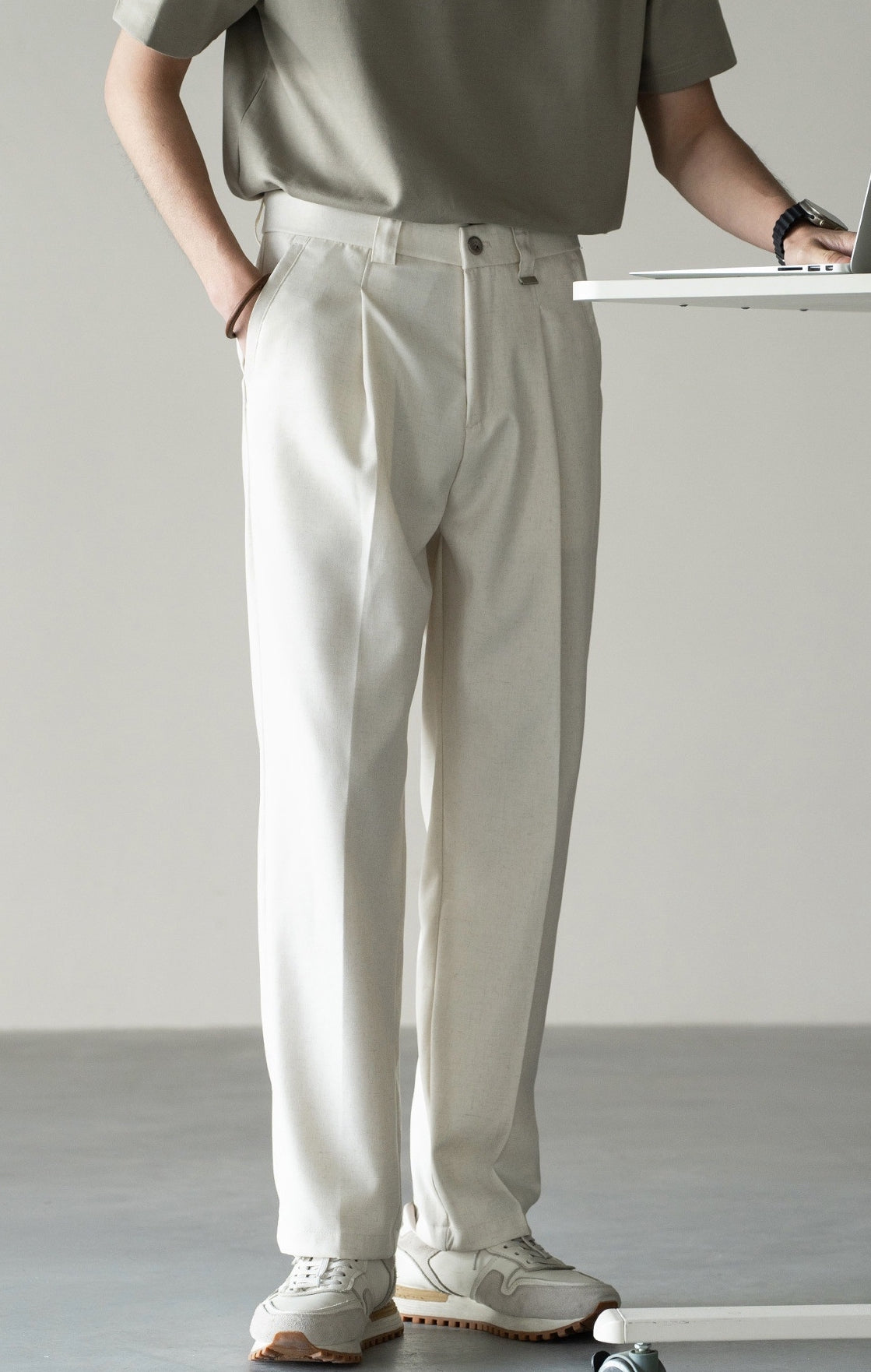 Italian Retro Linen Double-Pleated Casual trousers in White