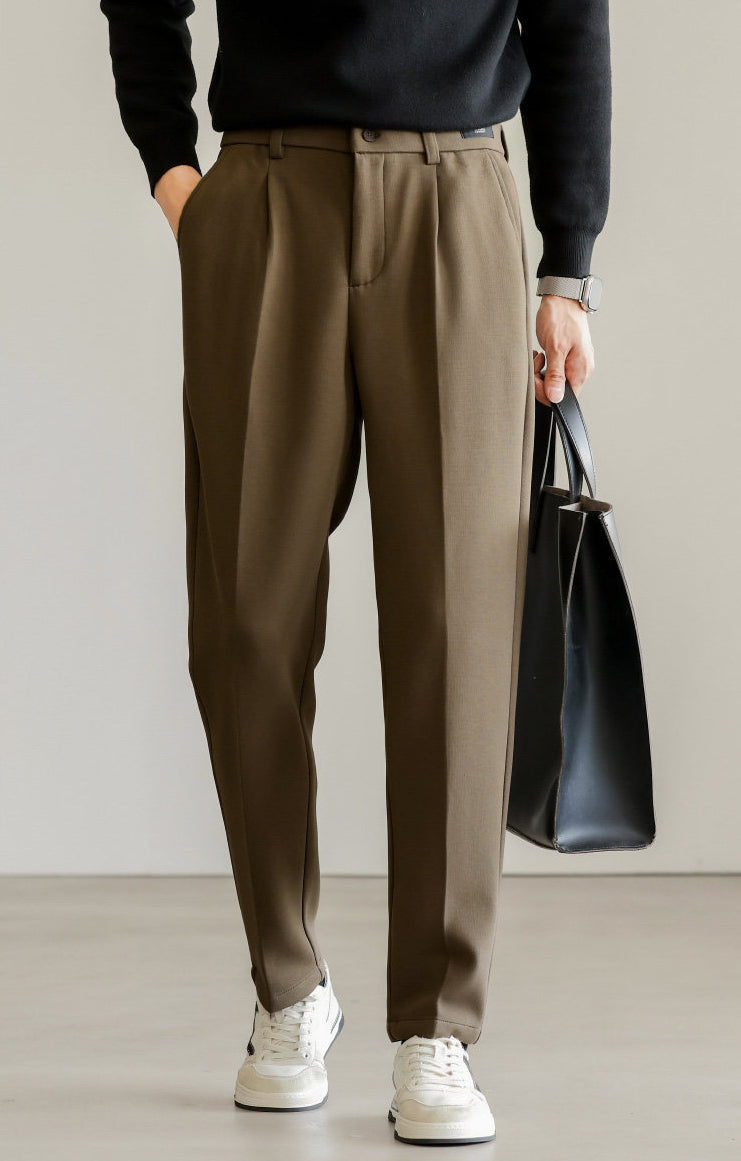 Wrinkle-Free Blended Yarn Twill Trousers in Brown