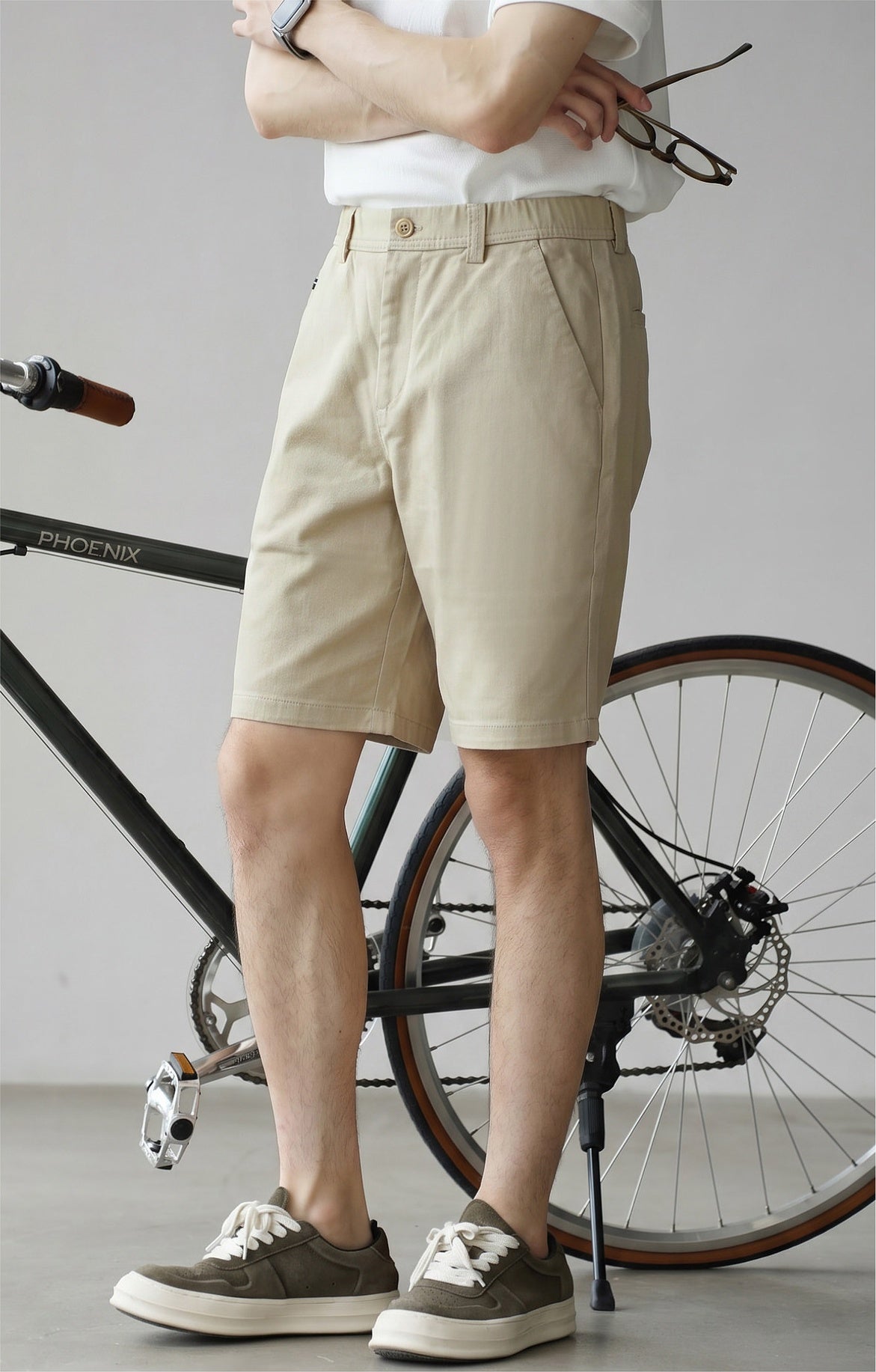 Old Money Lyocell Cotton - Elastic Waist Shorts - KHAKIBEIGE