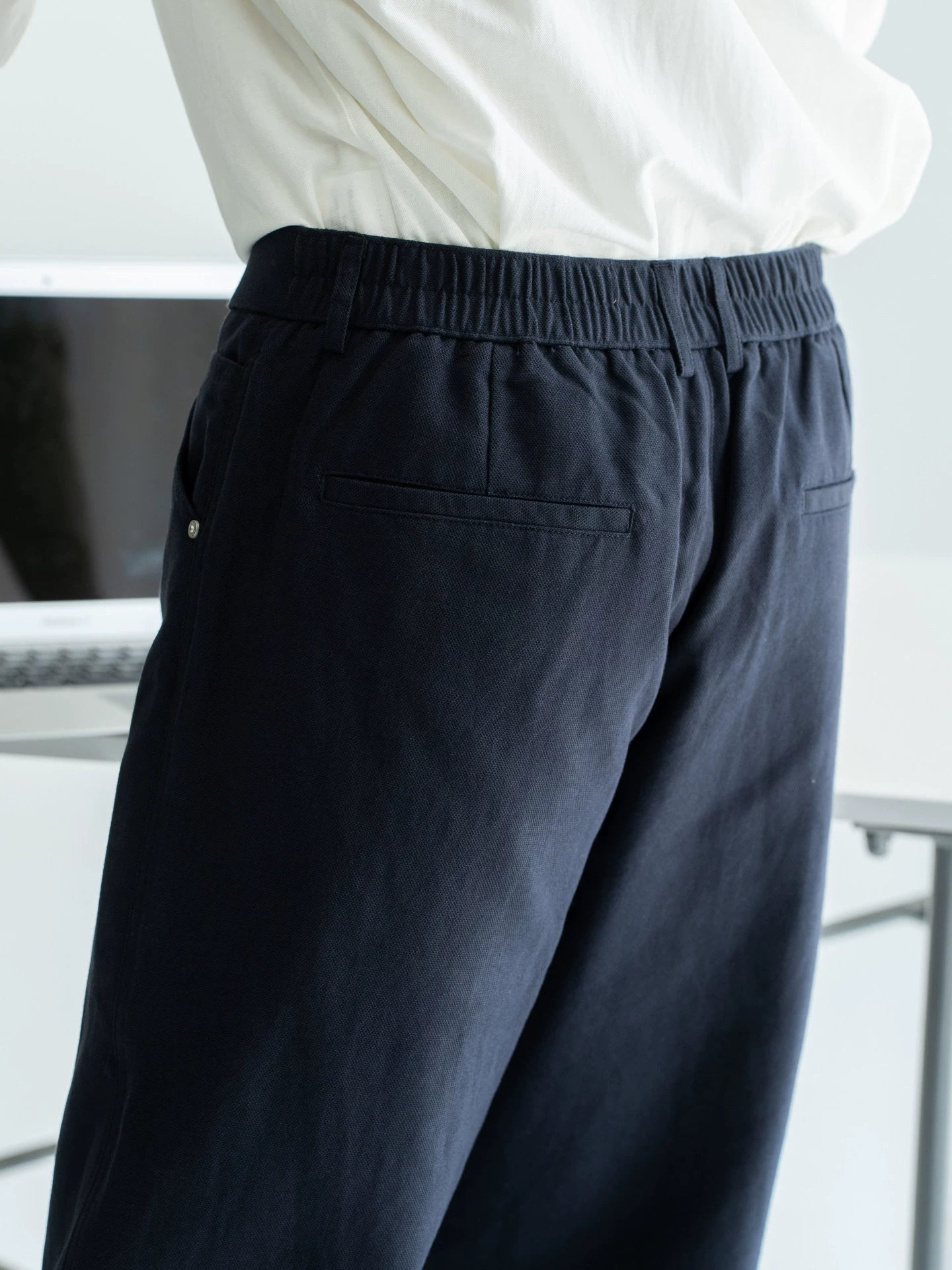 Men's Japanese-Textured 62% Cotton-Lyocell Cloud-Touch Straight Trousers - ROYAL BLUE