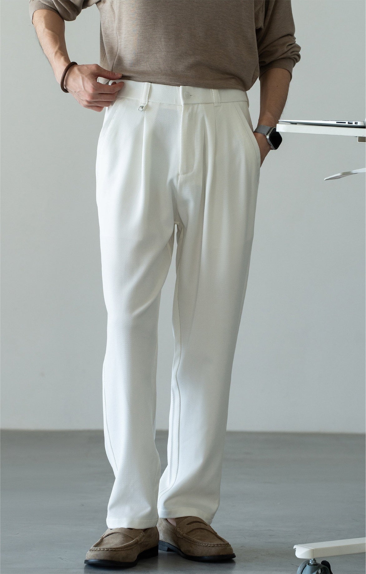 Men's Korean-Fit High-Stretch Lyocell Drape Travel Trousers – Wrinkle-Free - PEARL WHITE