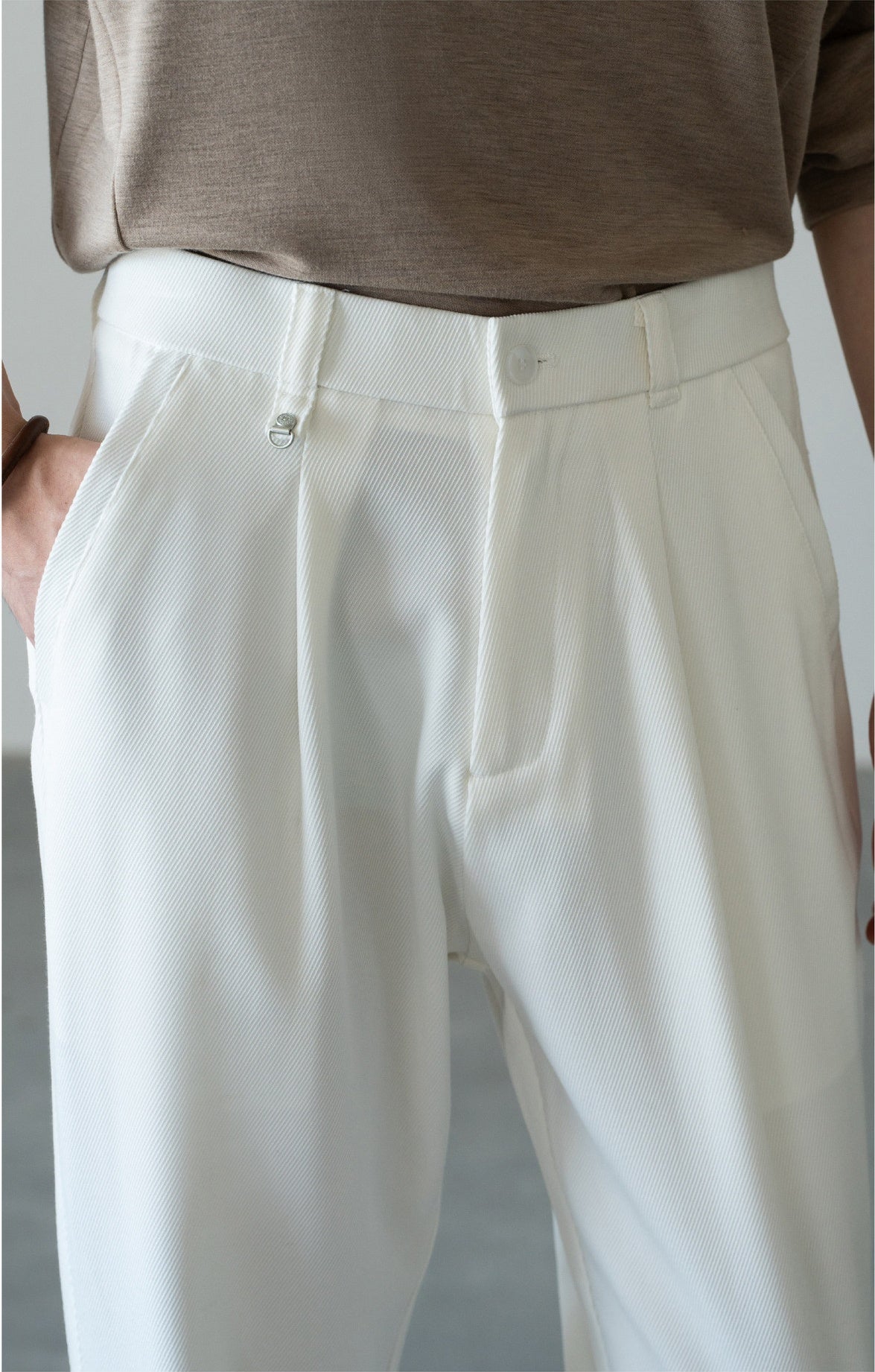 Men's Korean-Fit High-Stretch Lyocell Drape Travel Trousers – Wrinkle-Free - PEARL WHITE