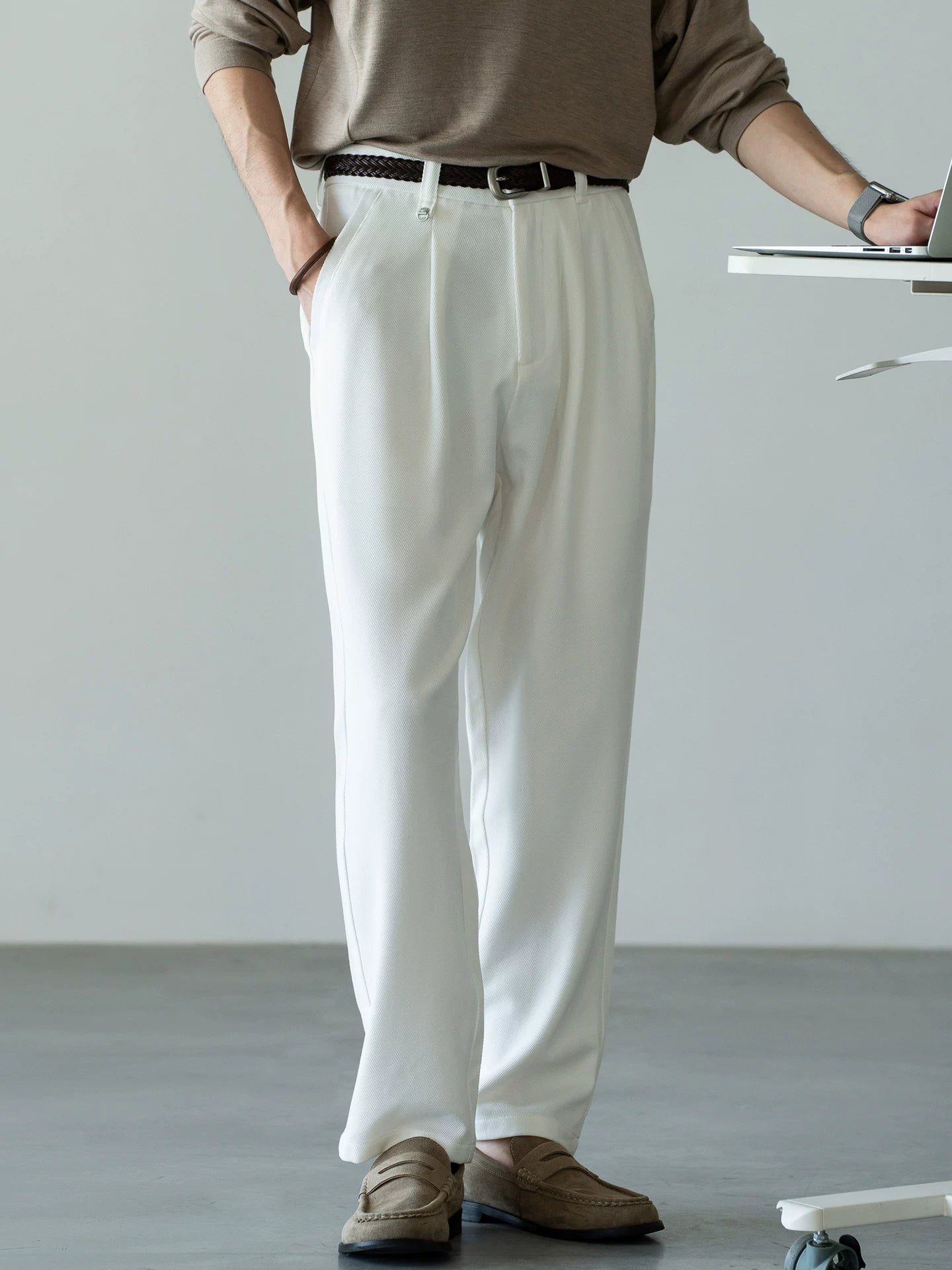 Men's Korean-Fit High-Stretch Lyocell Drape Travel Trousers – Wrinkle-Free - PEARL WHITE