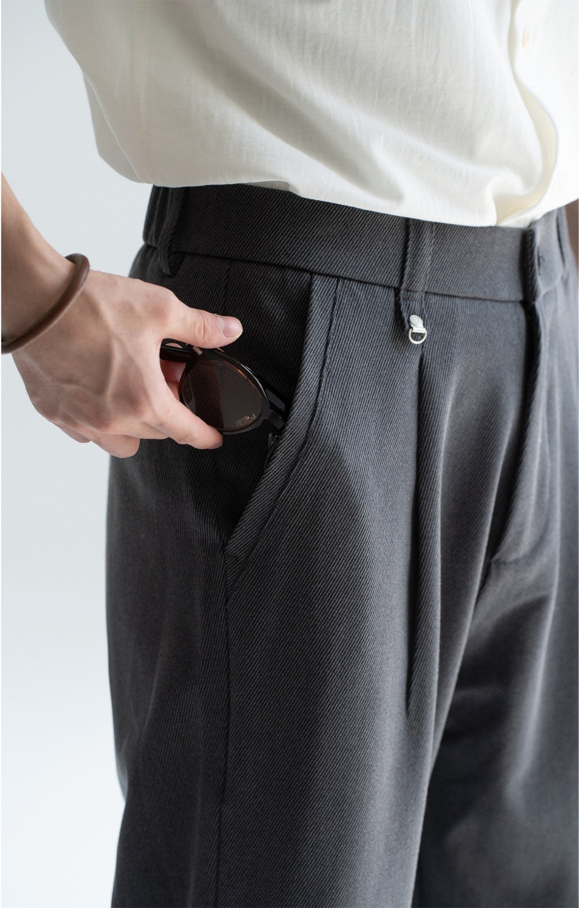 Men's Korean-Fit High-Stretch Lyocell Drape Travel Trousers – Wrinkle-Free - SQUIRREL GRAY