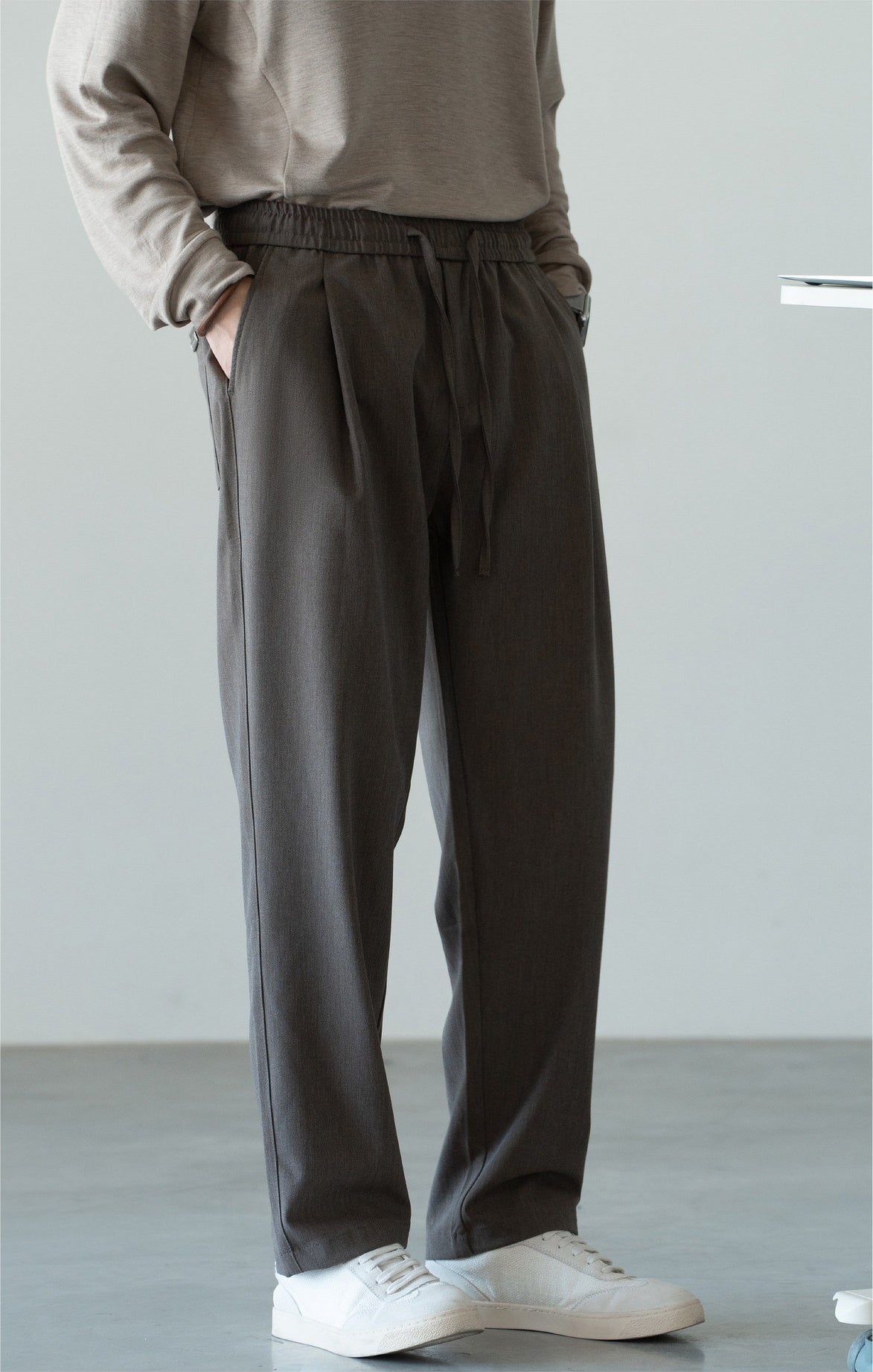 Men's Wool-Blend Relaxed Tapered Commuter Trousers - Drawstring Elastic Waist  - GREY