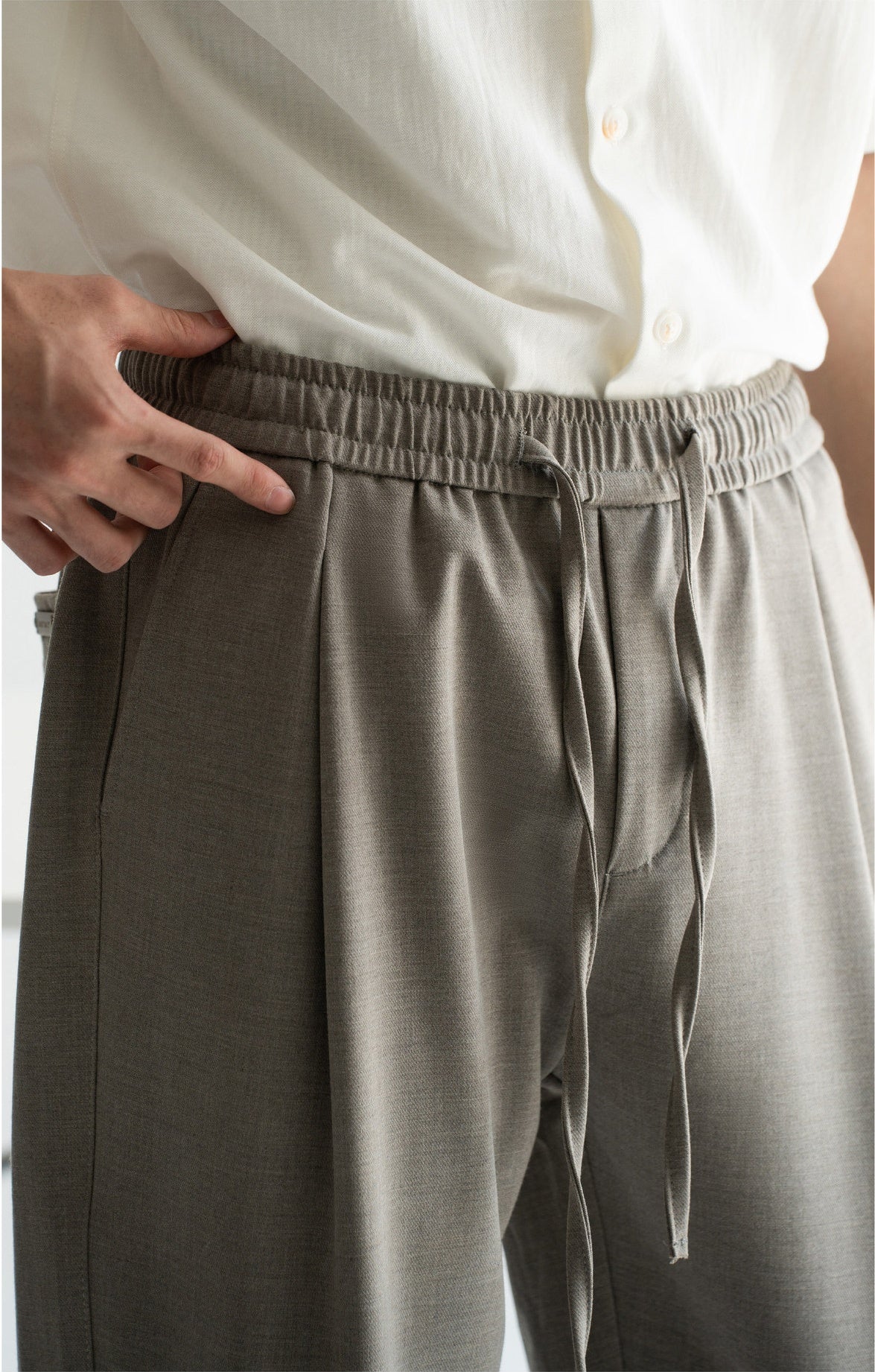 Men's Wool-Blend Relaxed Tapered Commuter Trousers - Drawstring Elastic Waist  - TAUPE