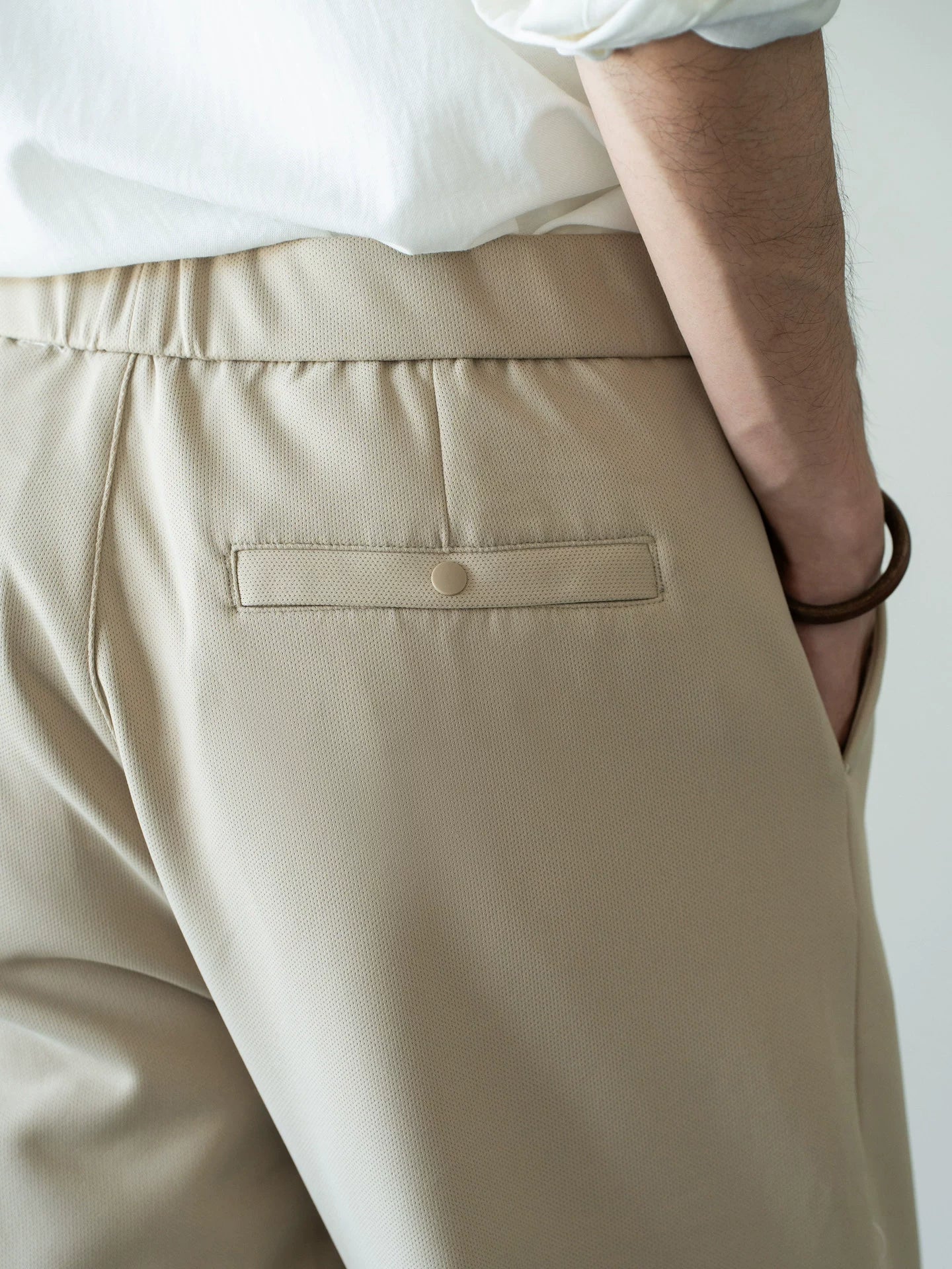 Men's Zero-Restriction Wrinkle-Free Travel Pants - Elastic Waist - KHAKI