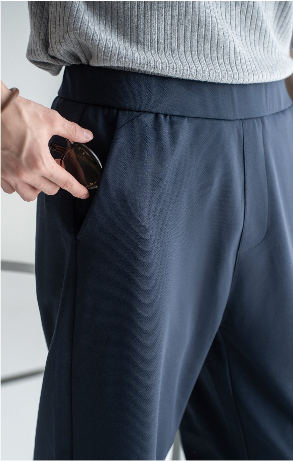 Men's Zero-Restriction Wrinkle-Free Travel Pants - Elastic Waist - NAVY