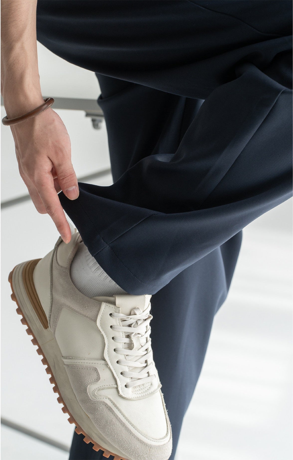 Men's Zero-Restriction Wrinkle-Free Travel Pants - Elastic Waist - NAVY