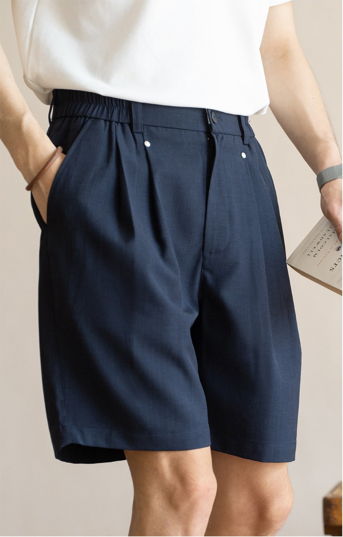 Men's Korean Minimalist Breathable Linen-Blend Double-Pleat Shorts  - INDIGOBLUE