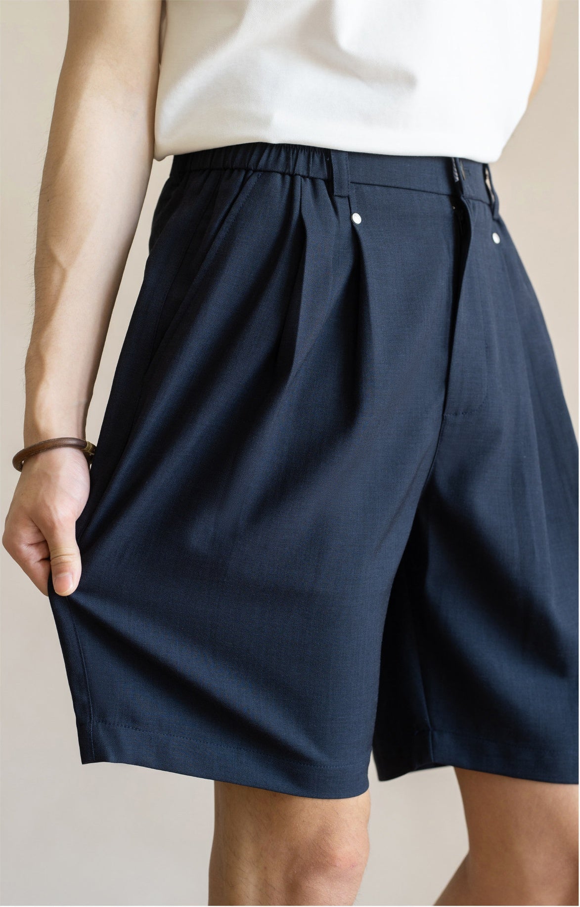 Men's Korean Minimalist Breathable Linen-Blend Double-Pleat Shorts  - INDIGOBLUE