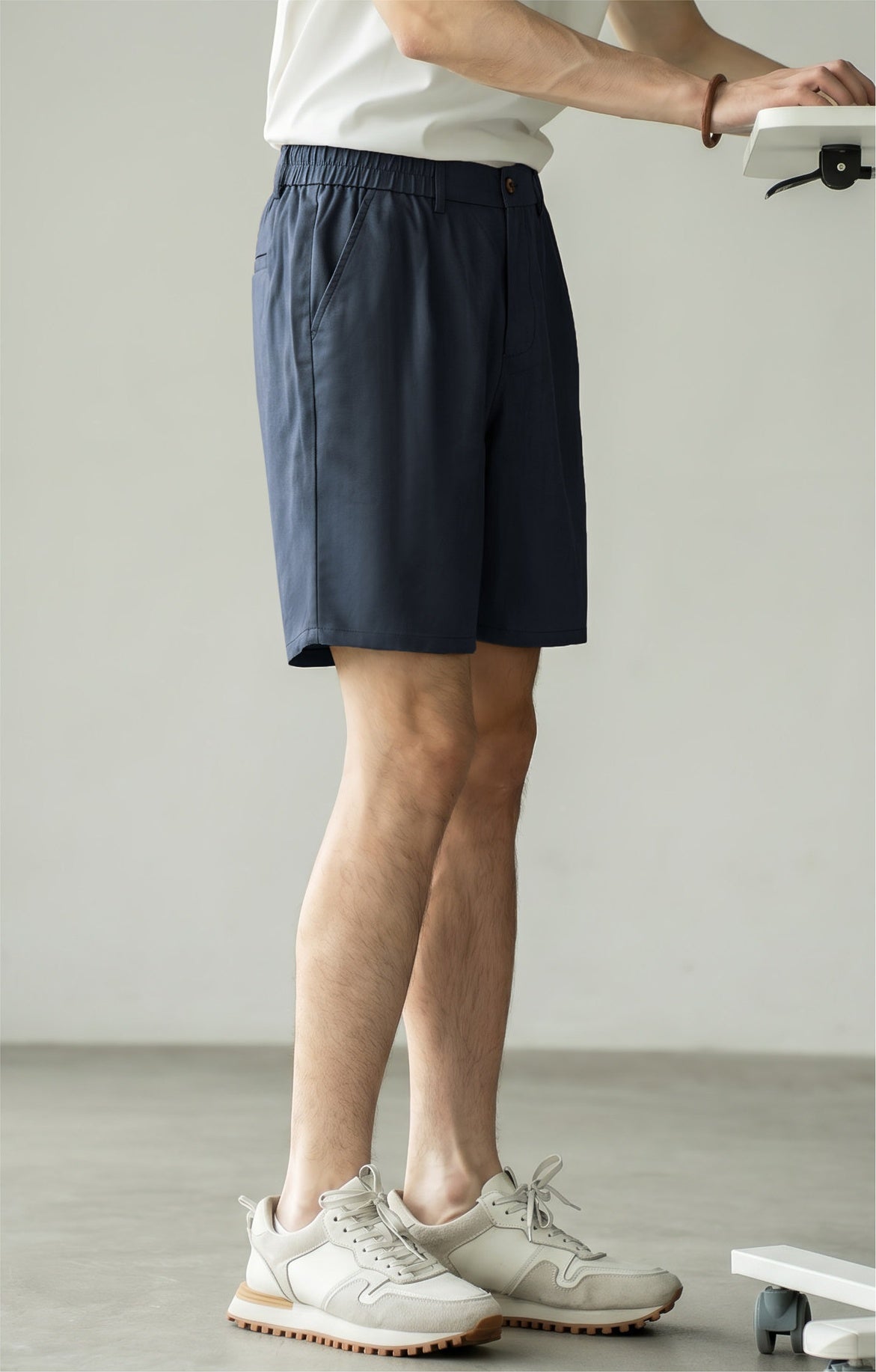 Men's Korean Minimalist High-Drape 92% Lyocell Shorts - Elastic Waist - BLUE