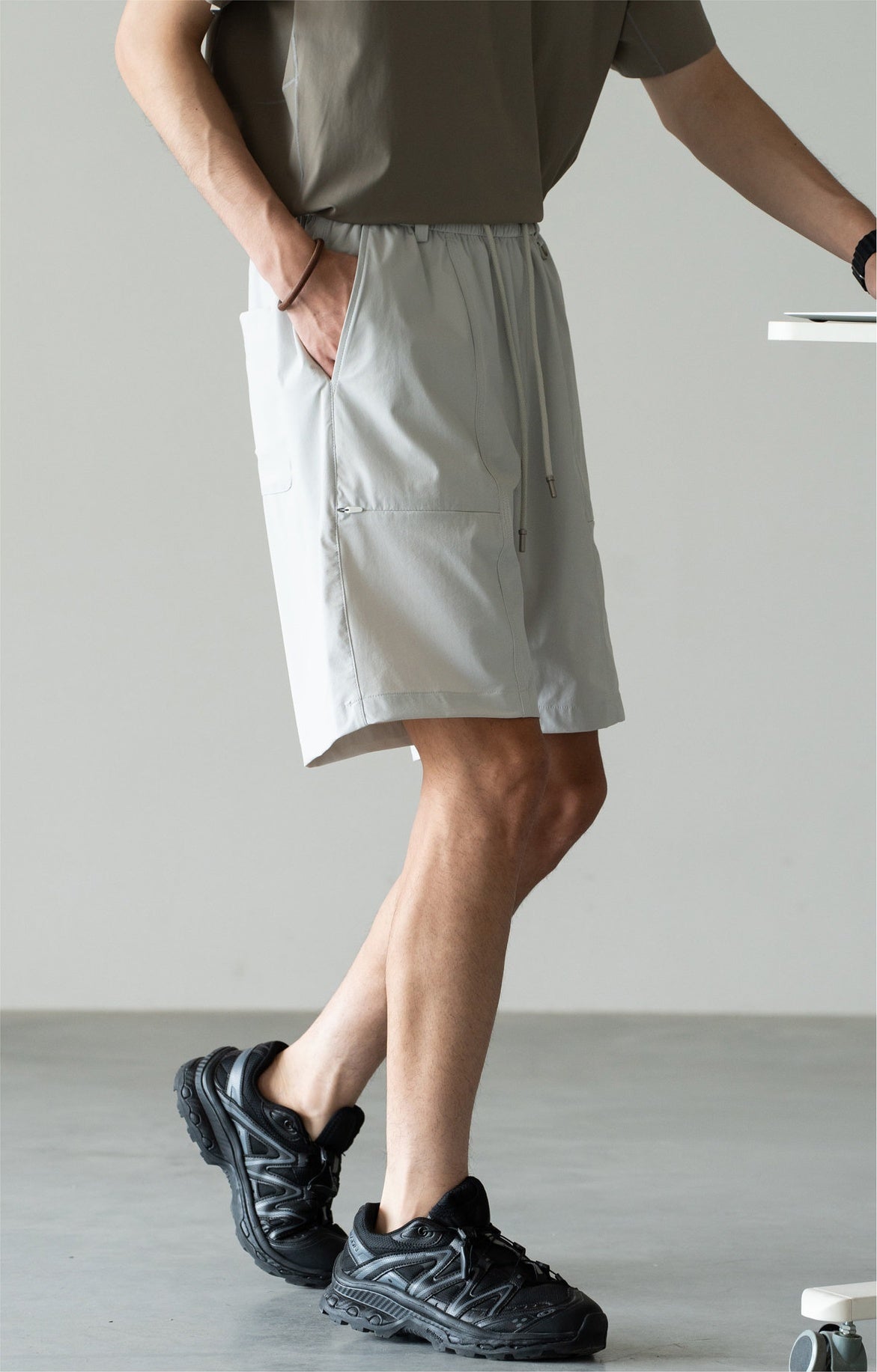 Old Money Cool-Touch Relaxed Elastic Waist Shorts - LIGHTGREY