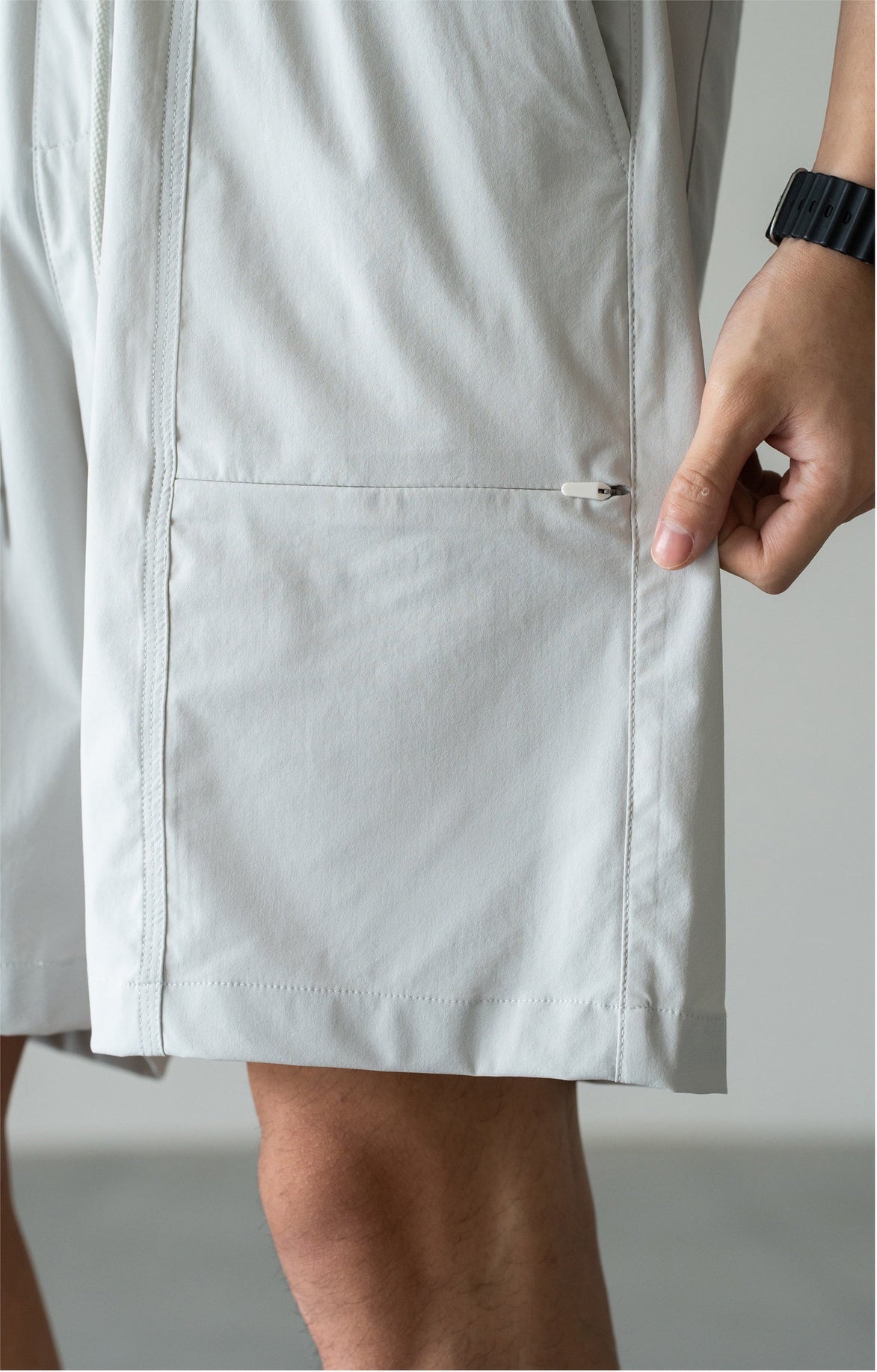 Old Money Cool-Touch Relaxed Elastic Waist Shorts - LIGHTGREY