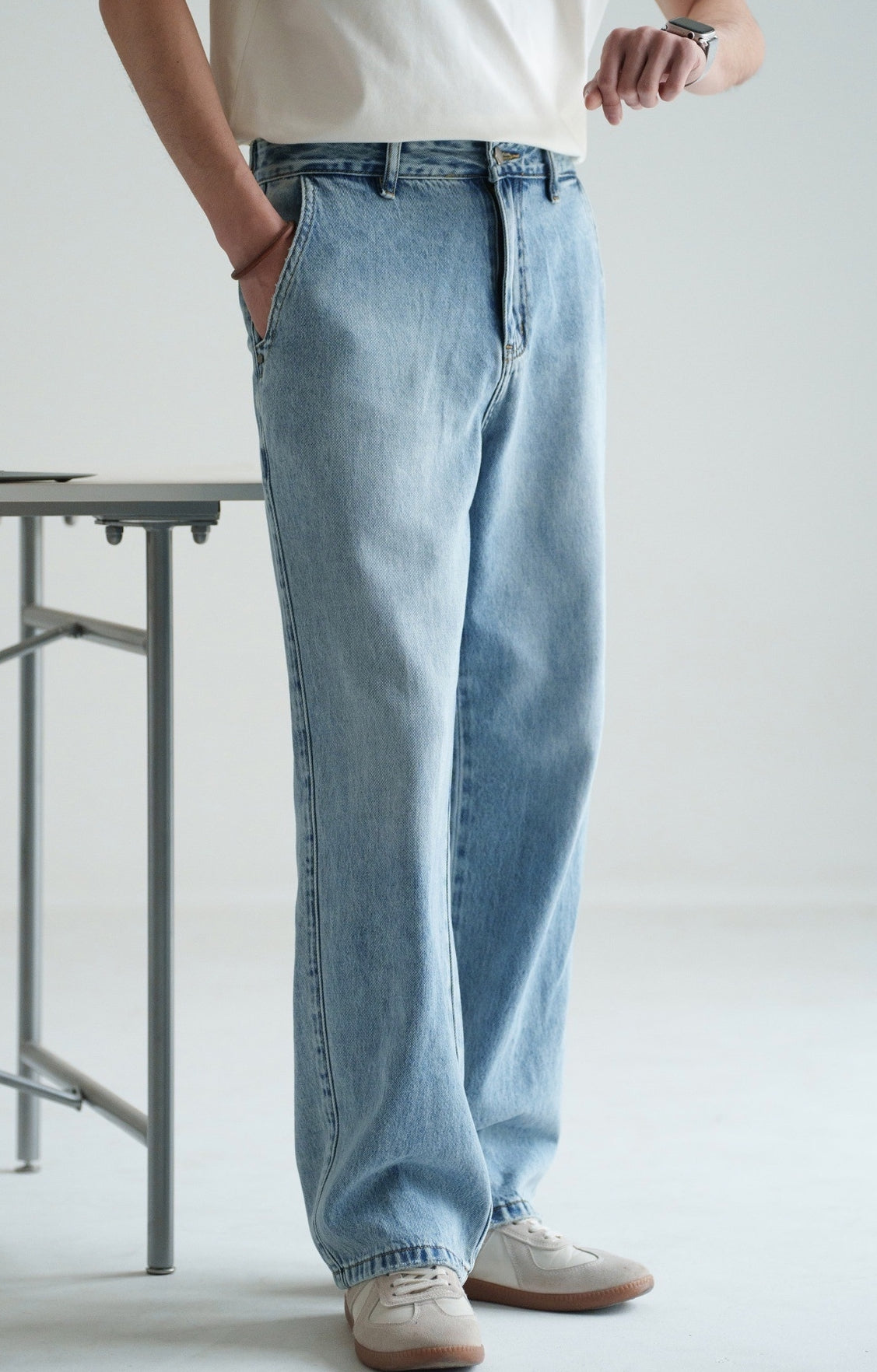 Plain Ice Blue Washed Denim  81% Cotton Jeans