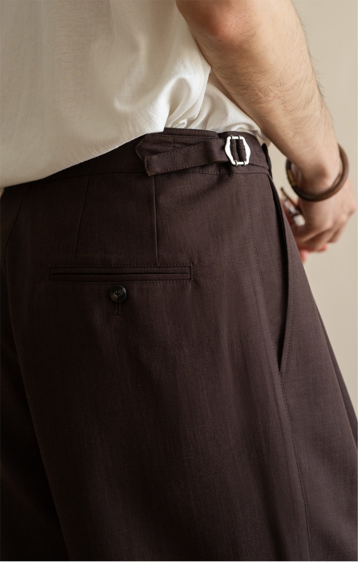 Men’s Tailored Commuter Shorts with Side Adjusters & Cooling Touch - BROWN